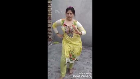 naked mujra pakistani